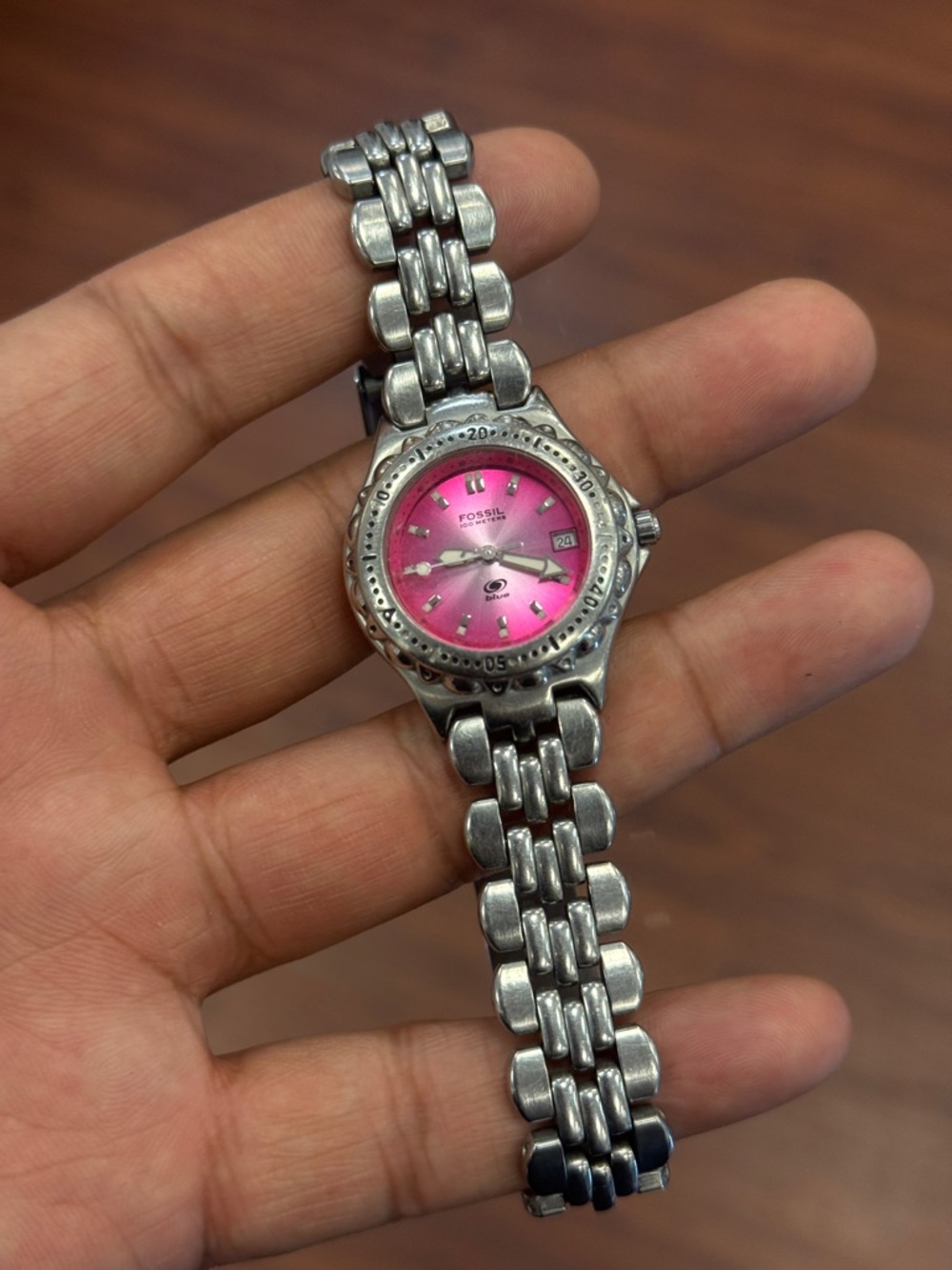 Fossil Women's vintage rare Pink Dial Stainless Steel Bracelet Watch women’s - Picture 7 of 8